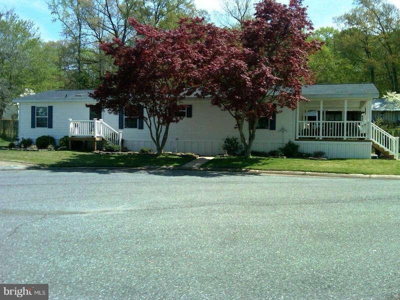 172 Sonnys Ct, Lothian, MD 20711 - photo 1