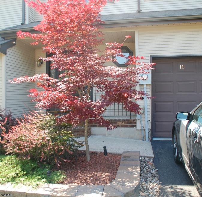 11 Elm Terrace, Flemington, NJ 08822 - photo 1