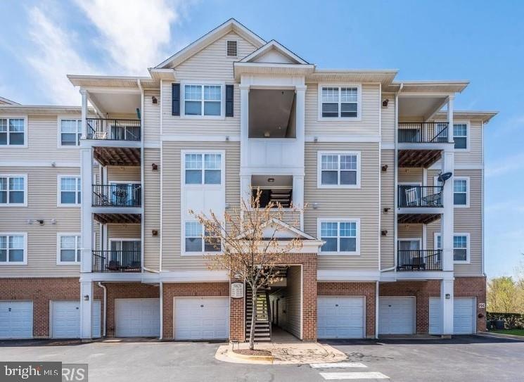 19608 Galway Bay Cir, Germantown, MD 20874 - photo 1