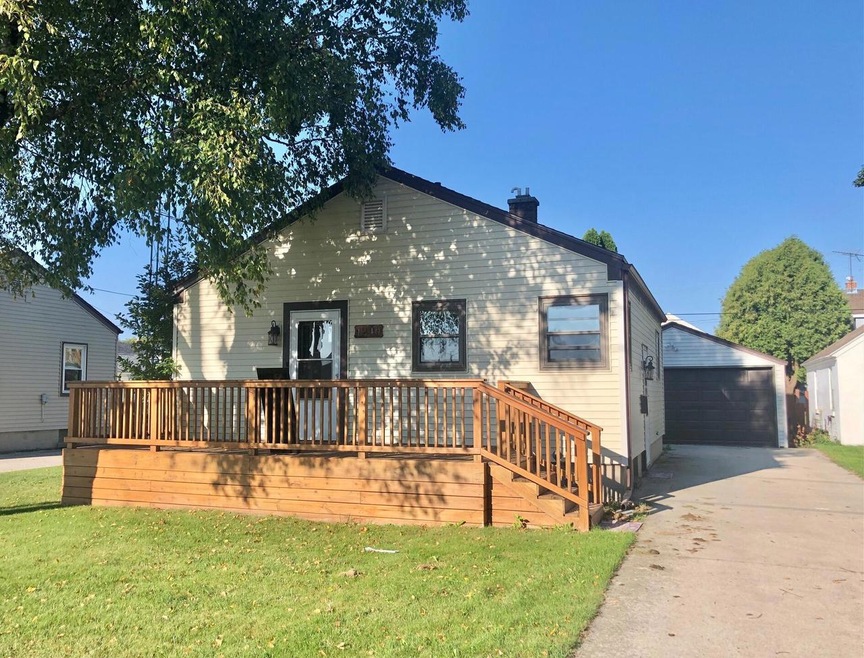 1240 S 31st St, Manitowoc, WI 54220 - photo 1