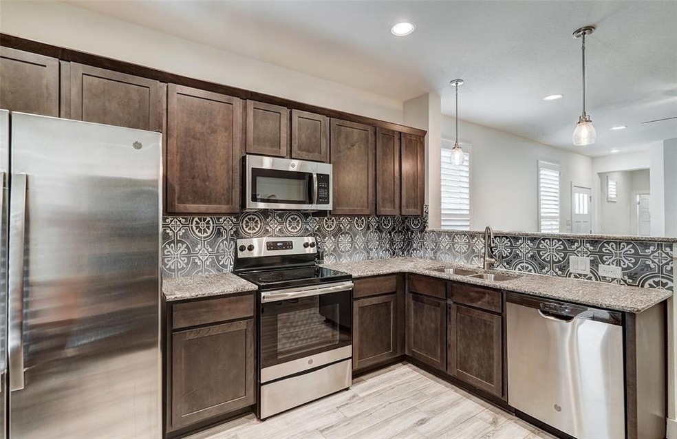 1801 Roseburg Dr unit 29, Austin, TX 78754 - photo 1