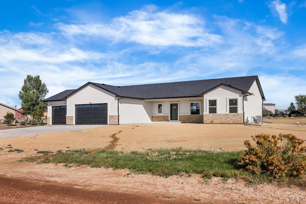 For Sale $590,000 • Co-Listing Agent