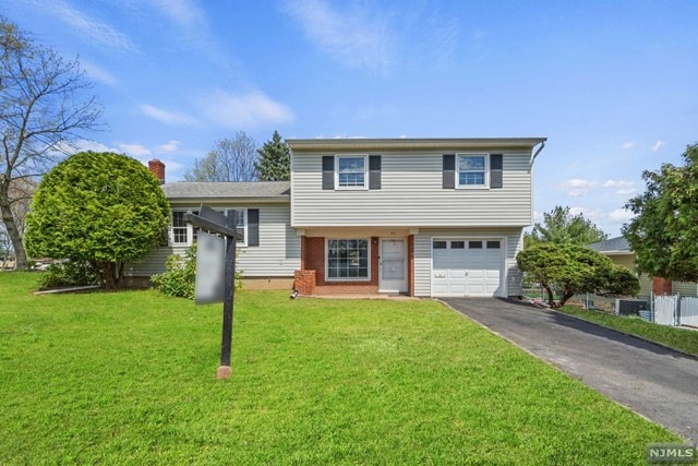 40 Kashey St, Clifton, NJ 07013 - photo 1