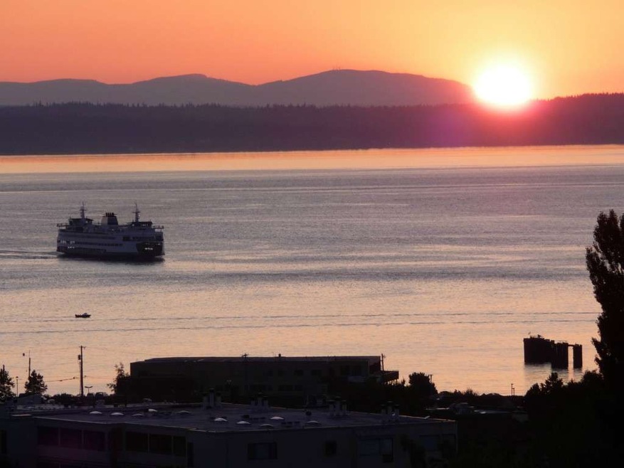 722 Walnut St, Edmonds, WA 98020 - photo 1