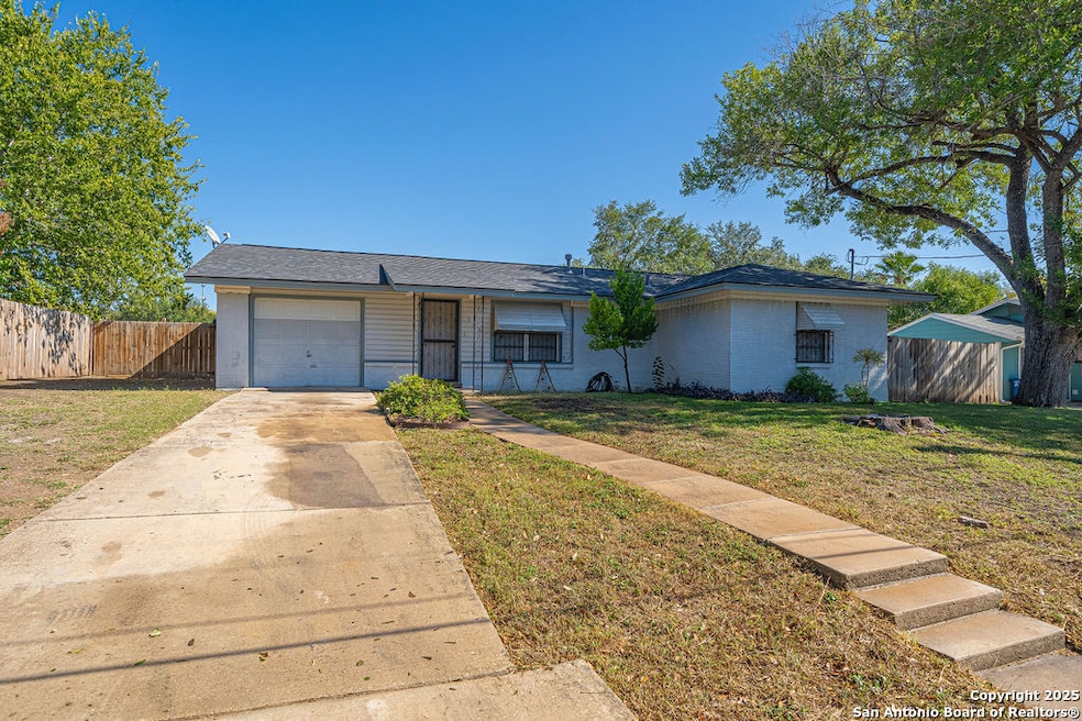 106 Oakwood Dr, San Antonio, TX 78228 - photo 1