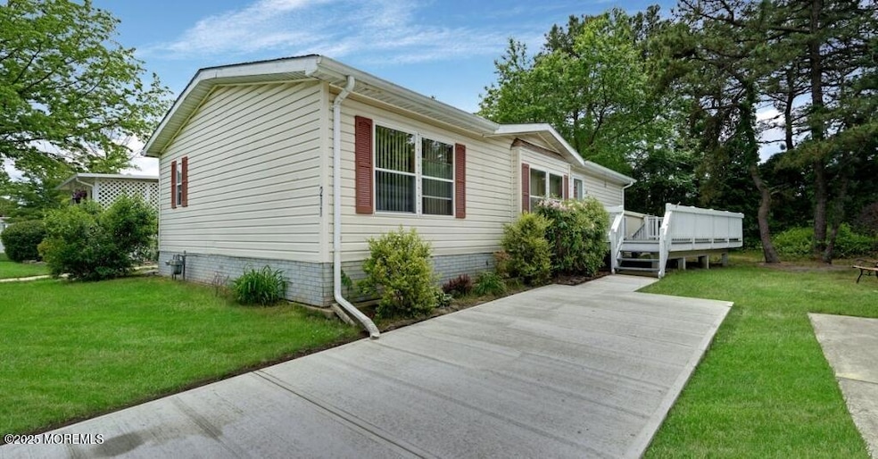 01-211 holly court whiting