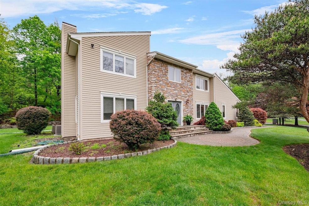 Pending $1,249,000 • Co-Listing Agent