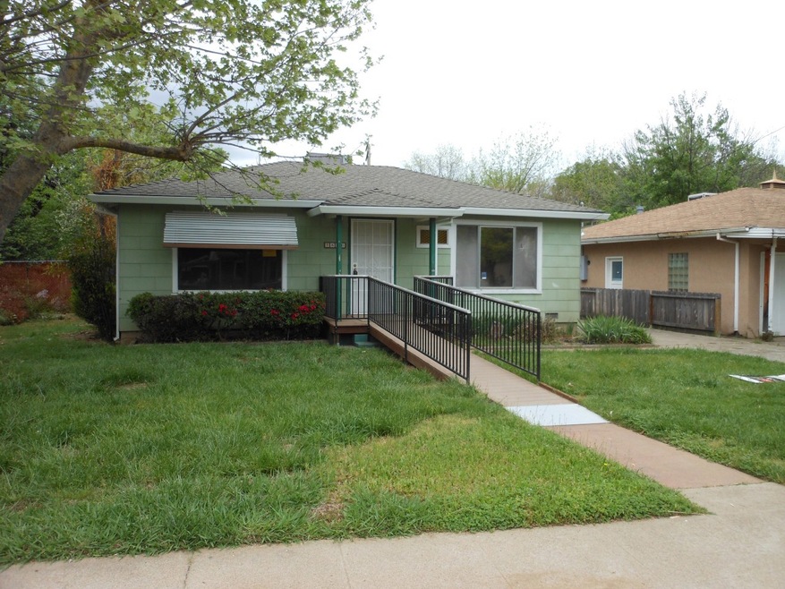 810 Locust