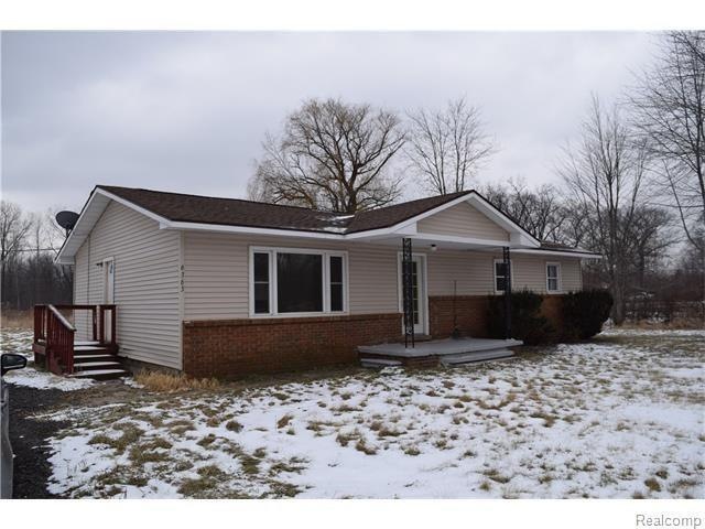 6363 Oakville Waltz Rd, Carleton, MI 48117 - photo 1