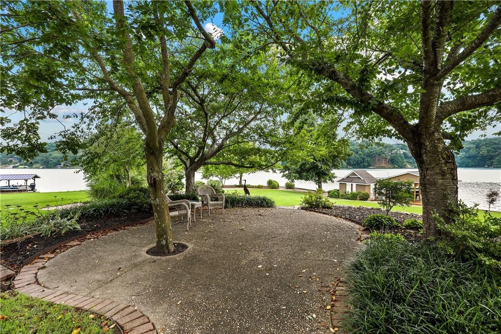 61 Mayfair Dr, Bella Vista, AR 72715 - photo 1