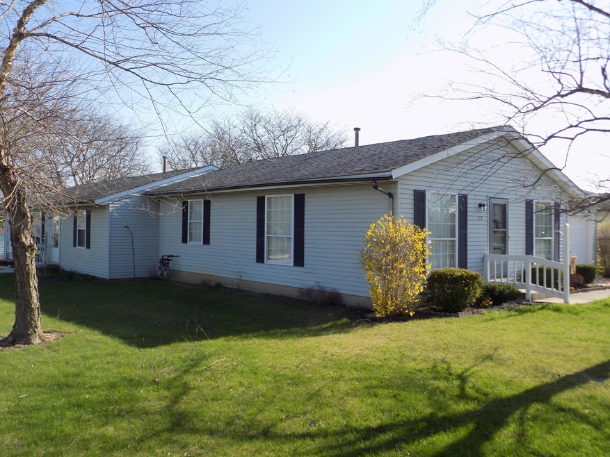 898 Southwood Dr, Marysville, OH 43040 - photo 1