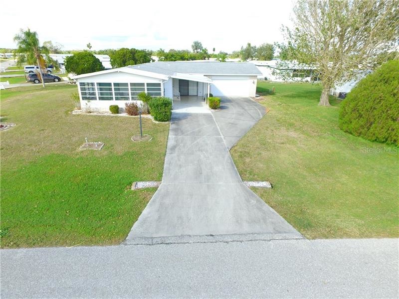 Aerial photo of front of Mobile Home, with Florida