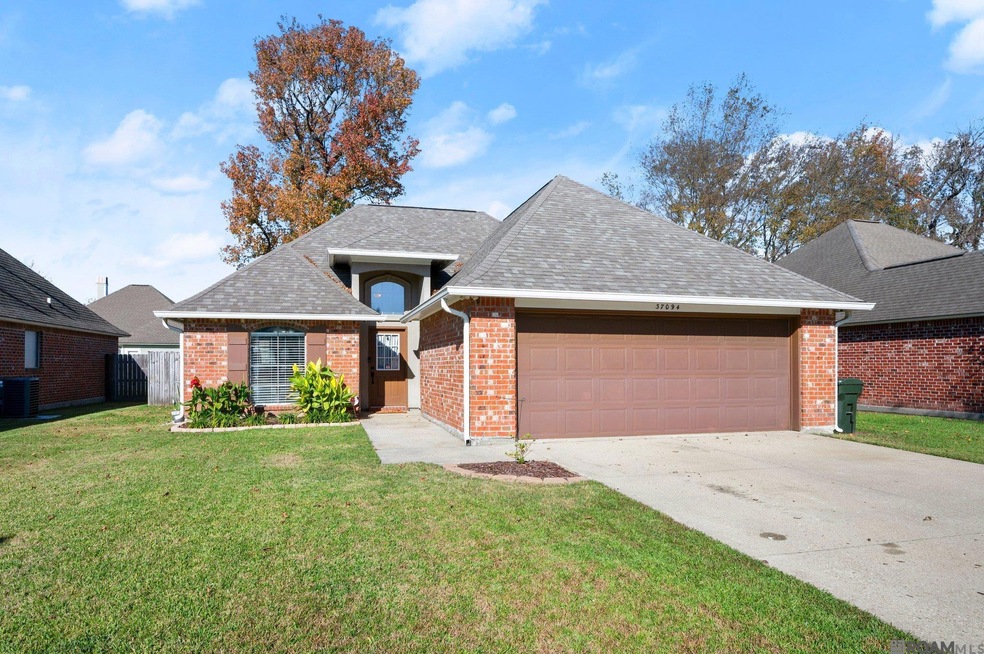 37094 Rivergate Ave, Geismar, LA 70734 - photo 1