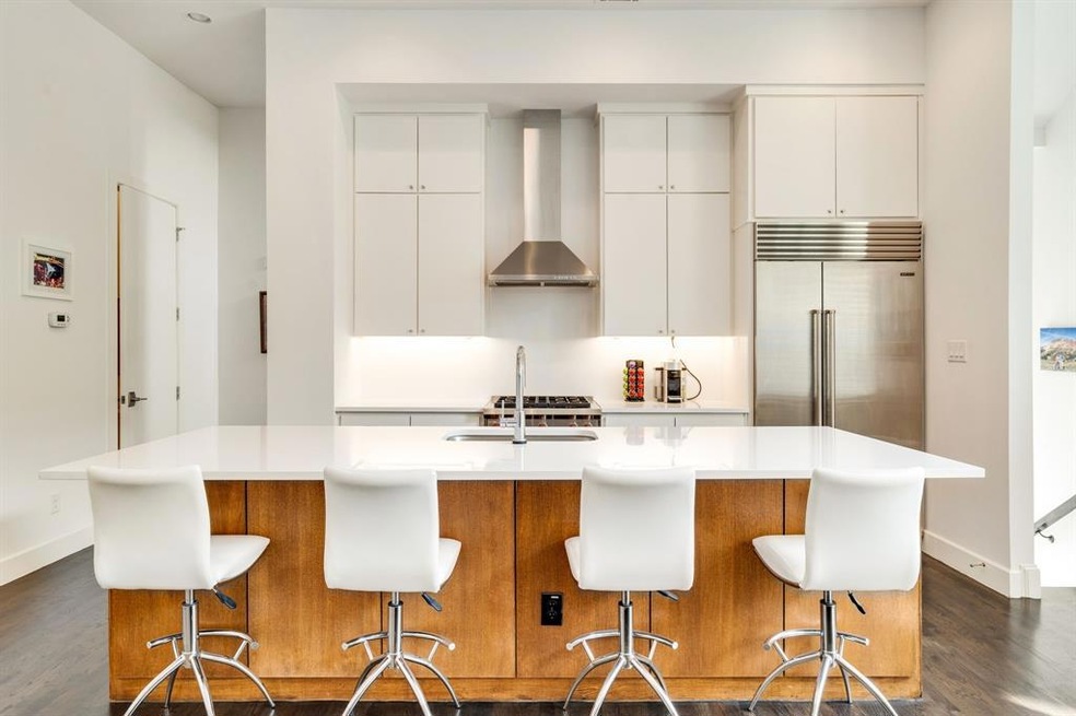 Gorgeous kitchen featuring Wolf and Subzero applia