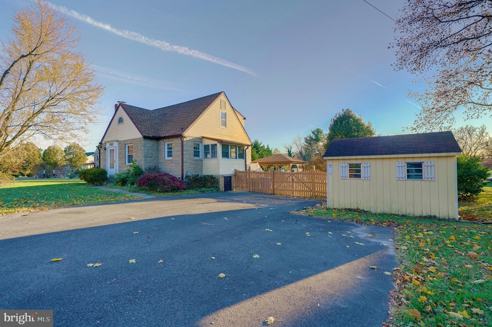 10485 Scaggsville Rd, Laurel, MD 20723 - photo 1