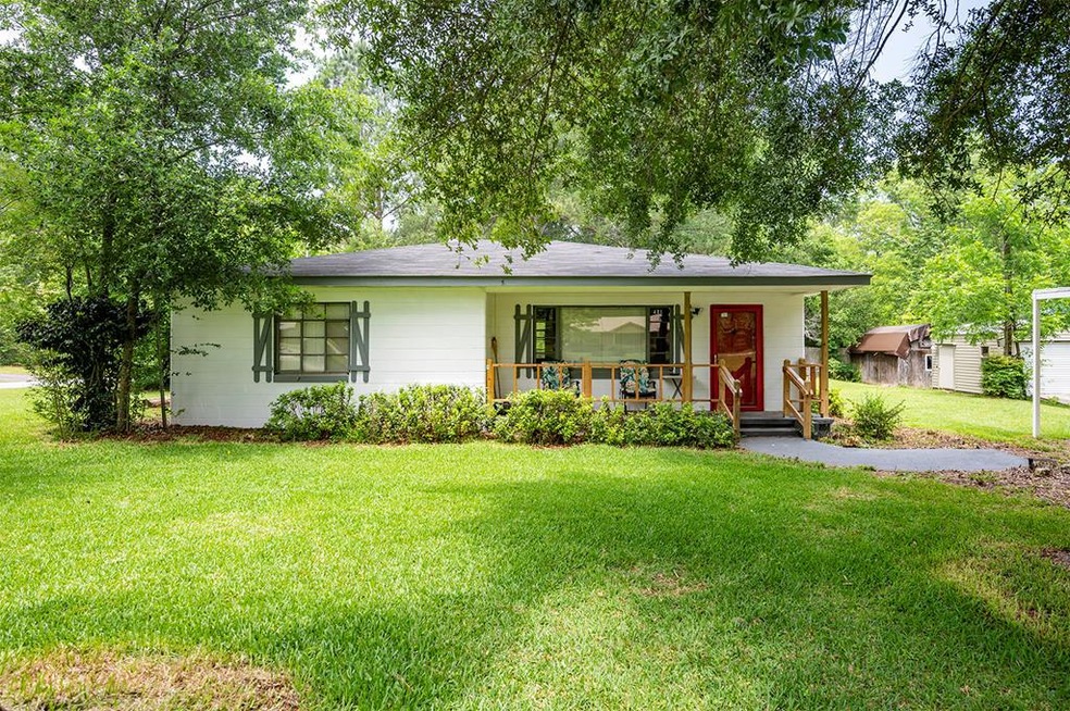 401 Pine Bluff Rd, Albany, GA 31705 - photo 1