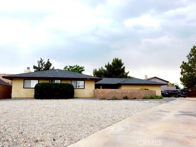 18005 Hacienda Ln, Victorville, CA 92392 - photo 1