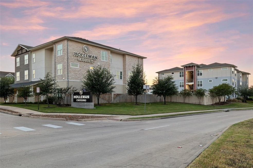 Holleman Crossing, College Station, TX 77845 - photo 1