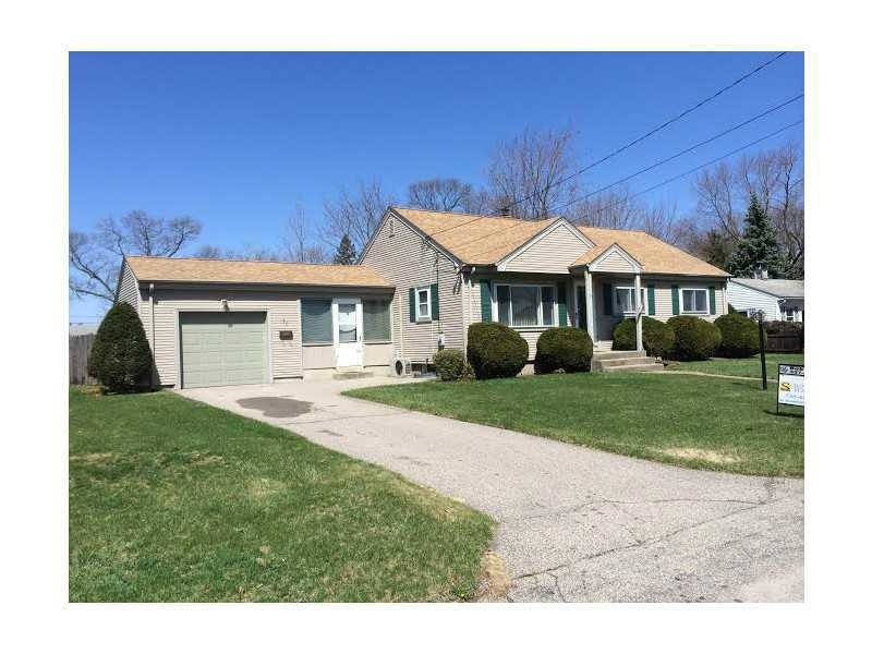 77 Galant Dr, Warwick, RI 02886 - photo 1