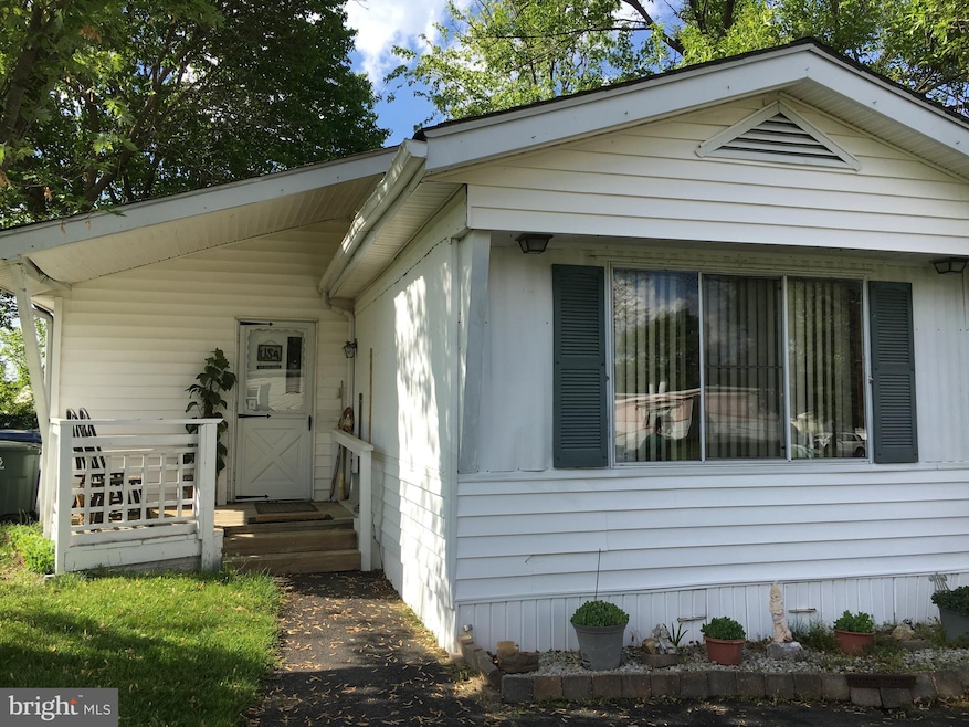 313 Oklahoma Ave, Williamstown, NJ 08094 - photo 1