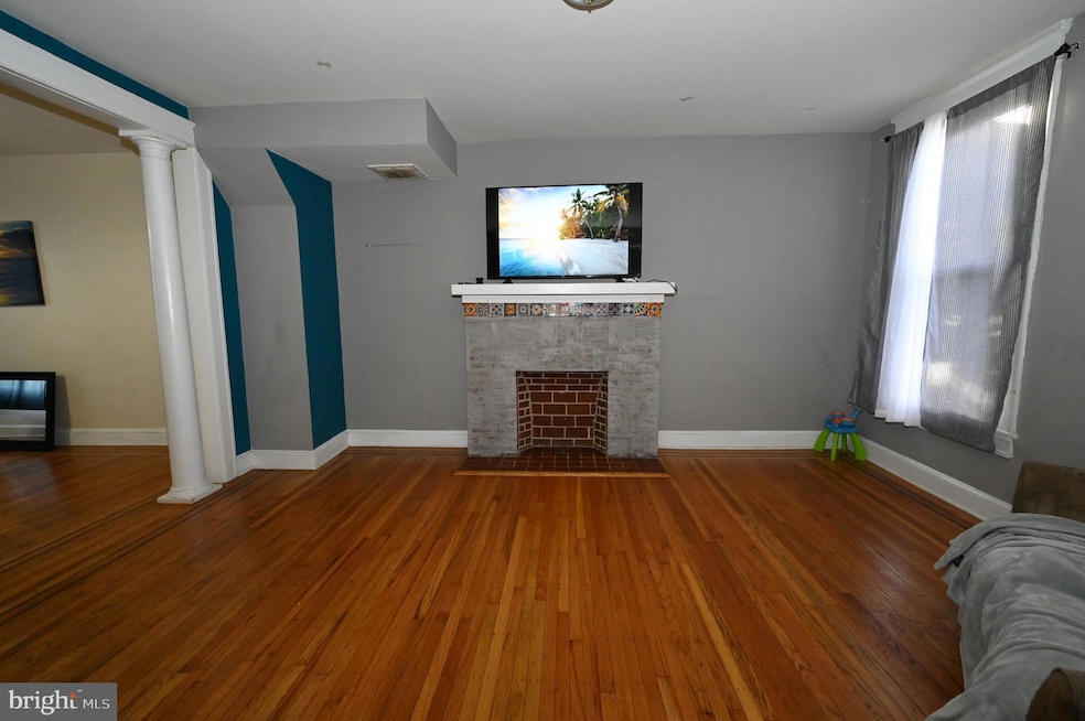 1820 Chilton St, Baltimore, MD 21218 - photo 1
