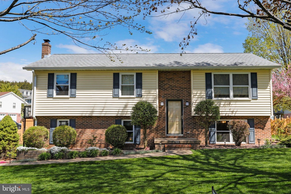 533 Virginia St, Strasburg, VA 22657 - photo 1