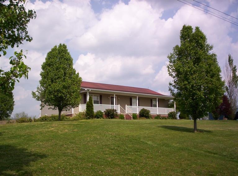 475 Catlett Rd, Harrodsburg, KY 40330 - photo 1