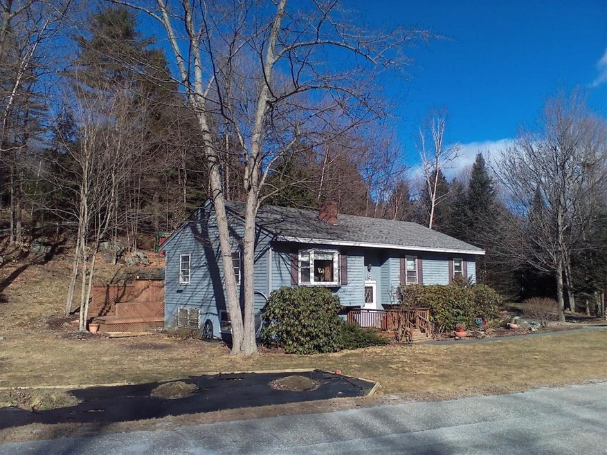 15 Cindy Ave, Claremont, NH 03743 - photo 1