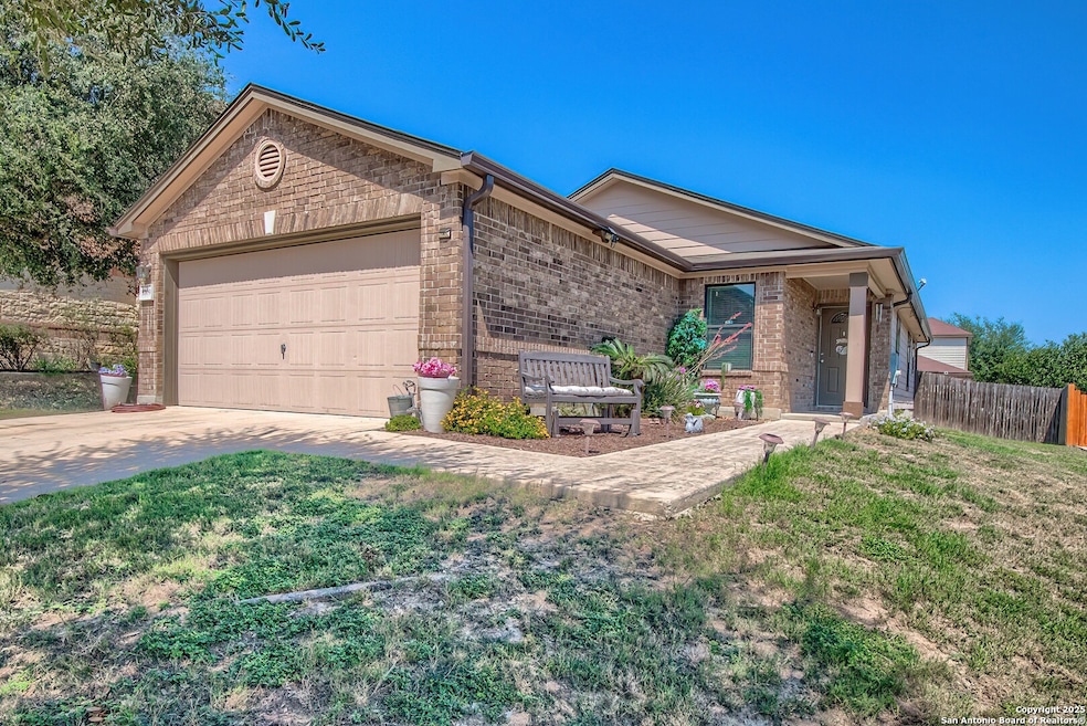 5709 Ping Way, Schertz, TX 78108 - photo 1