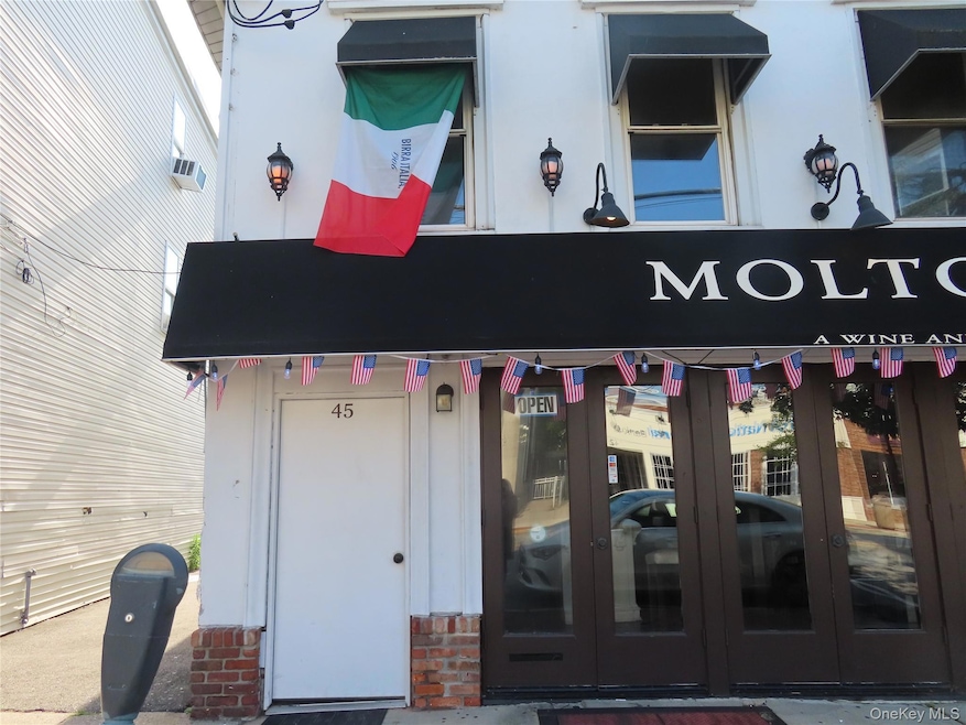 45 Deer Park Ave unit 2nd fl, Babylon, NY 11702 - photo 1