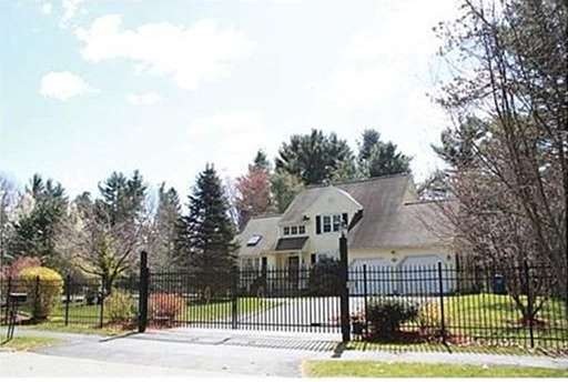 49 Timbercreek Rd, Billerica, MA 01821 - photo 1