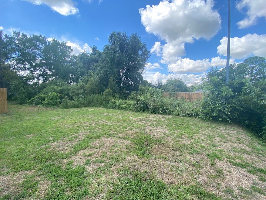 1043 Junell St, Houston, TX 77088 - photo 1