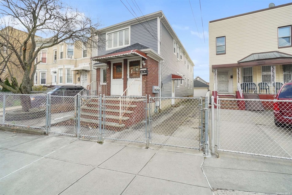 Sold $975,000 • Co-Listing Agent