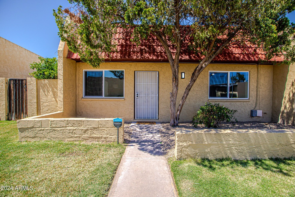 3321 W Tangerine Ln, Phoenix, AZ 85051 - photo 1