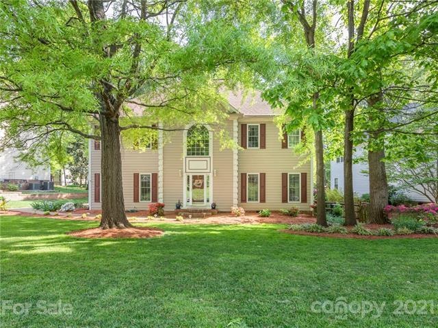 8831 New Oak Ln, Huntersville, NC 28078 - photo 1