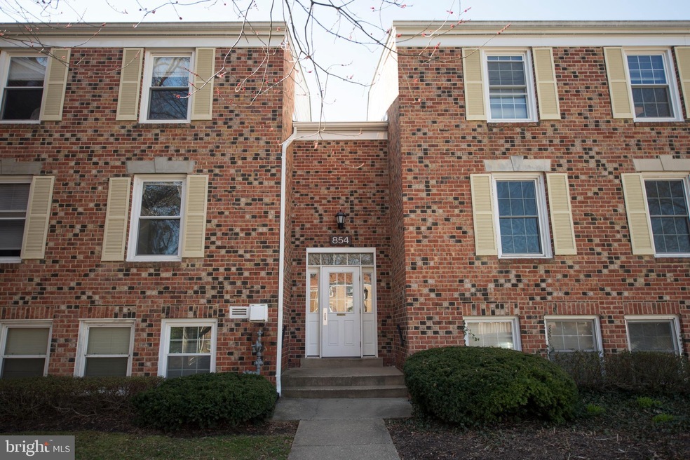 854 Quince Orchard Blvd unit 102, Gaithersburg, MD 20878 - photo 1