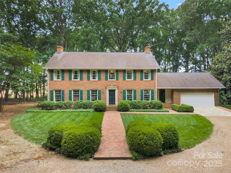 For Sale $749,900 • Co-Listing Agent