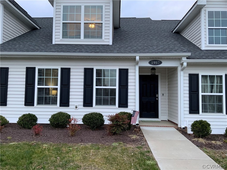 1957 Kennington Park Rd unit H-4, Aylett, VA 23009 - photo 1