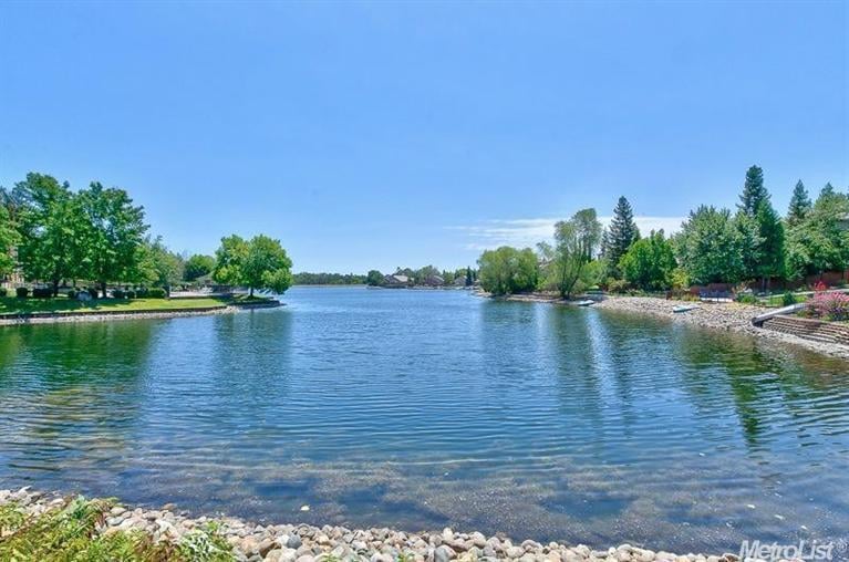Bridlewood Canyon's Private Lake