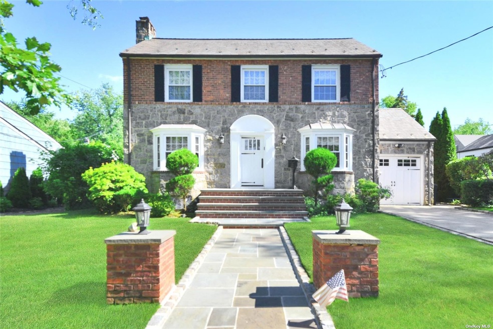 330 Knollwood Ave, Little Neck, NY 11363 - photo 1