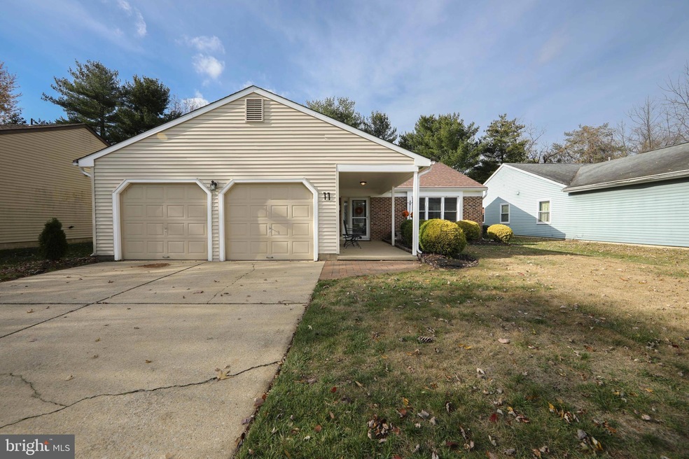11 Gardenia Ct, Mount Laurel, NJ 08054 - photo 1