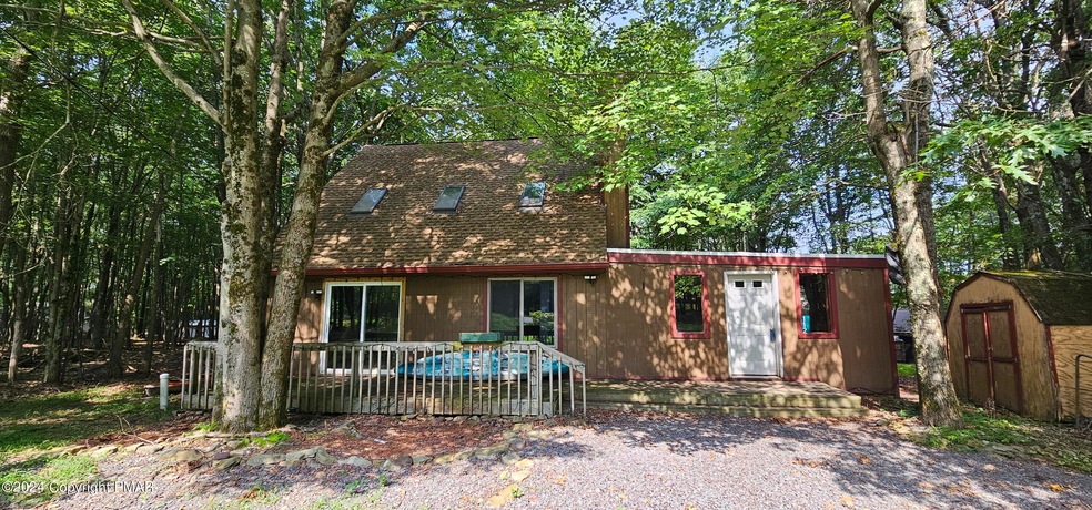 112 Maple Rd, Blakeslee, PA 18610 - photo 1