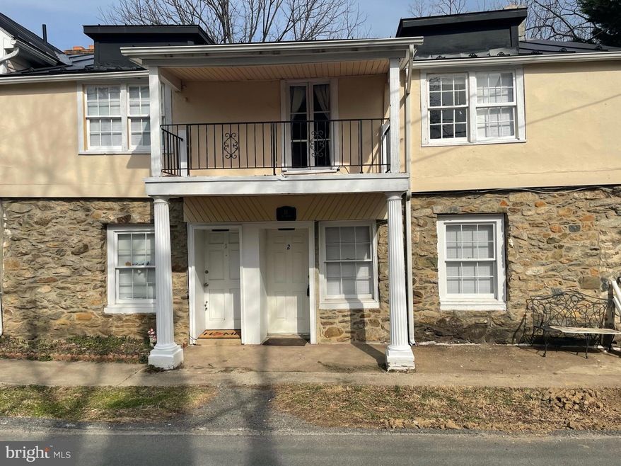 11 N Jay St unit 4, Middleburg, VA 20117 - photo 1