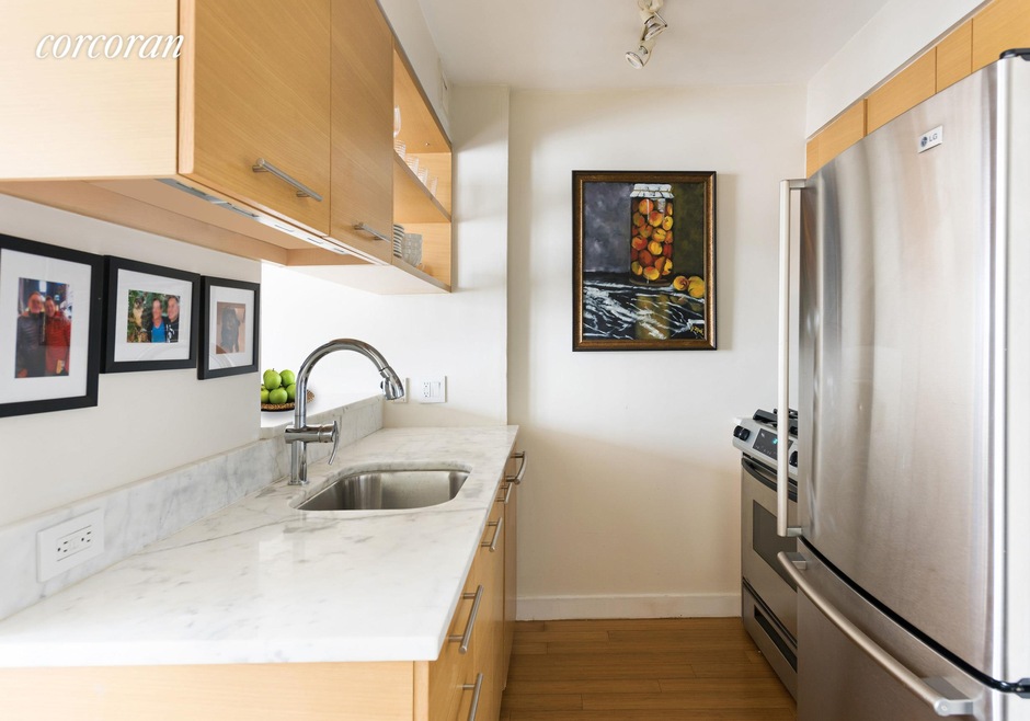 100 W 39th St unit 43B, New York, NY 10018 - photo 1