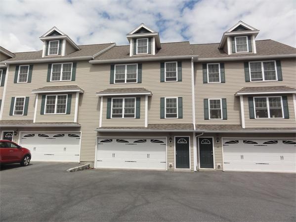 530 Mammoth Rd unit 36, Dracut, MA 01826 - photo 1