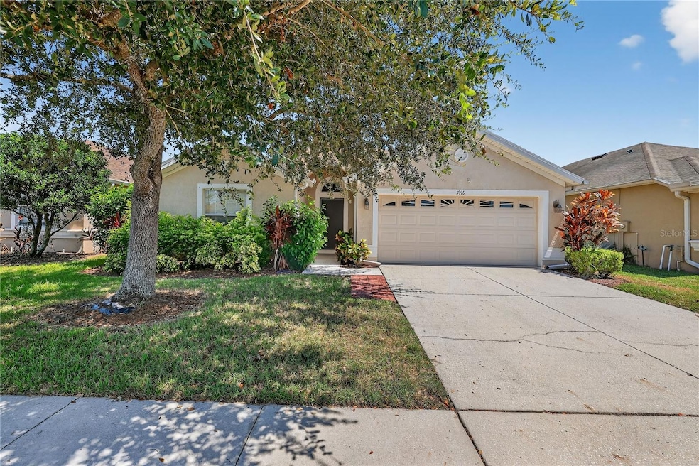 3916 Langdrum Dr, Wesley Chapel, FL 33543 - photo 1