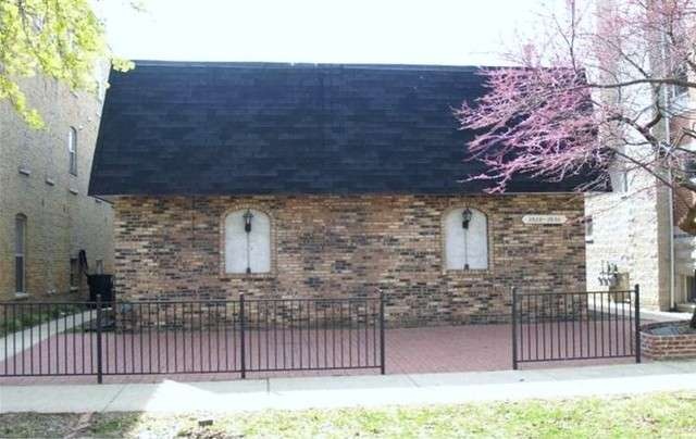 2628 N Wayne Ave unit A, Chicago, IL 60614 - photo 1