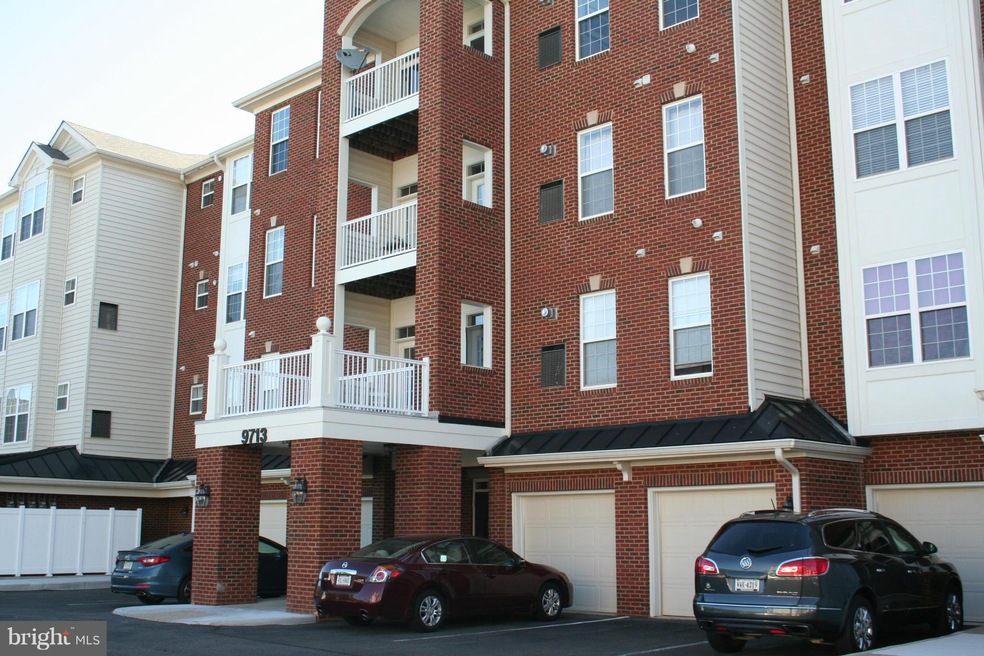 9713 Handerson Place unit 402, Manassas Park, VA 20111 - photo 1