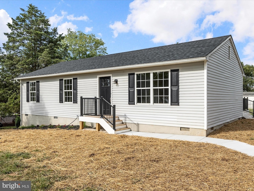 2432 Laurel Ln, Middletown, VA 22645 - photo 1