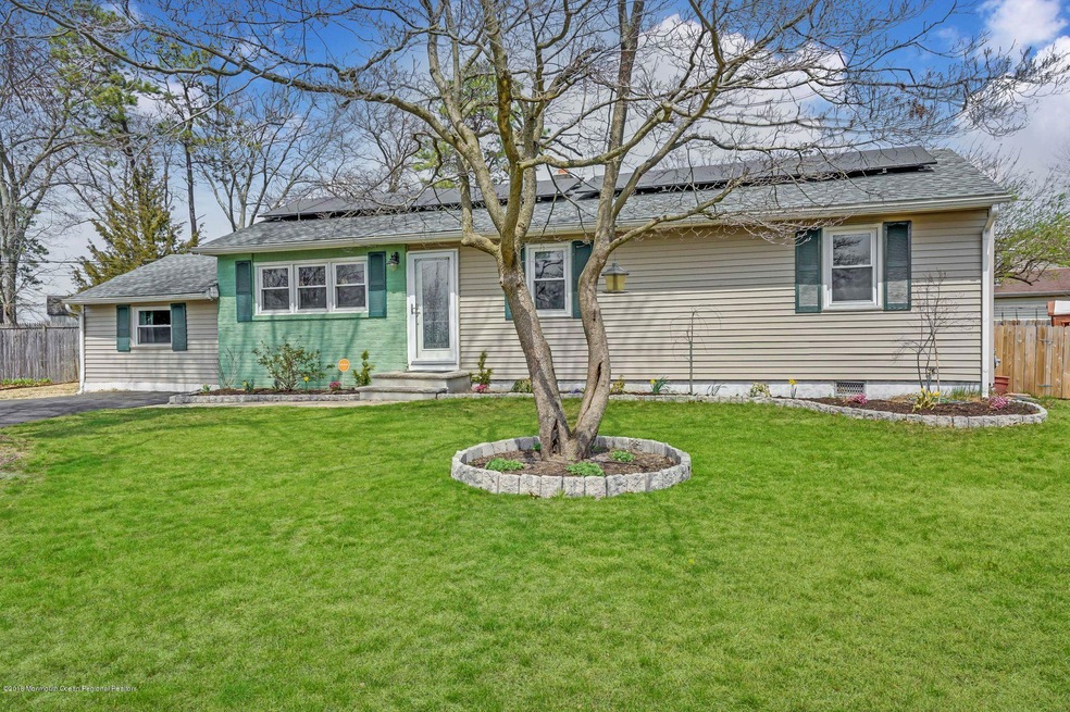 21 Arlene Ct, Toms River, NJ 08755 - photo 1